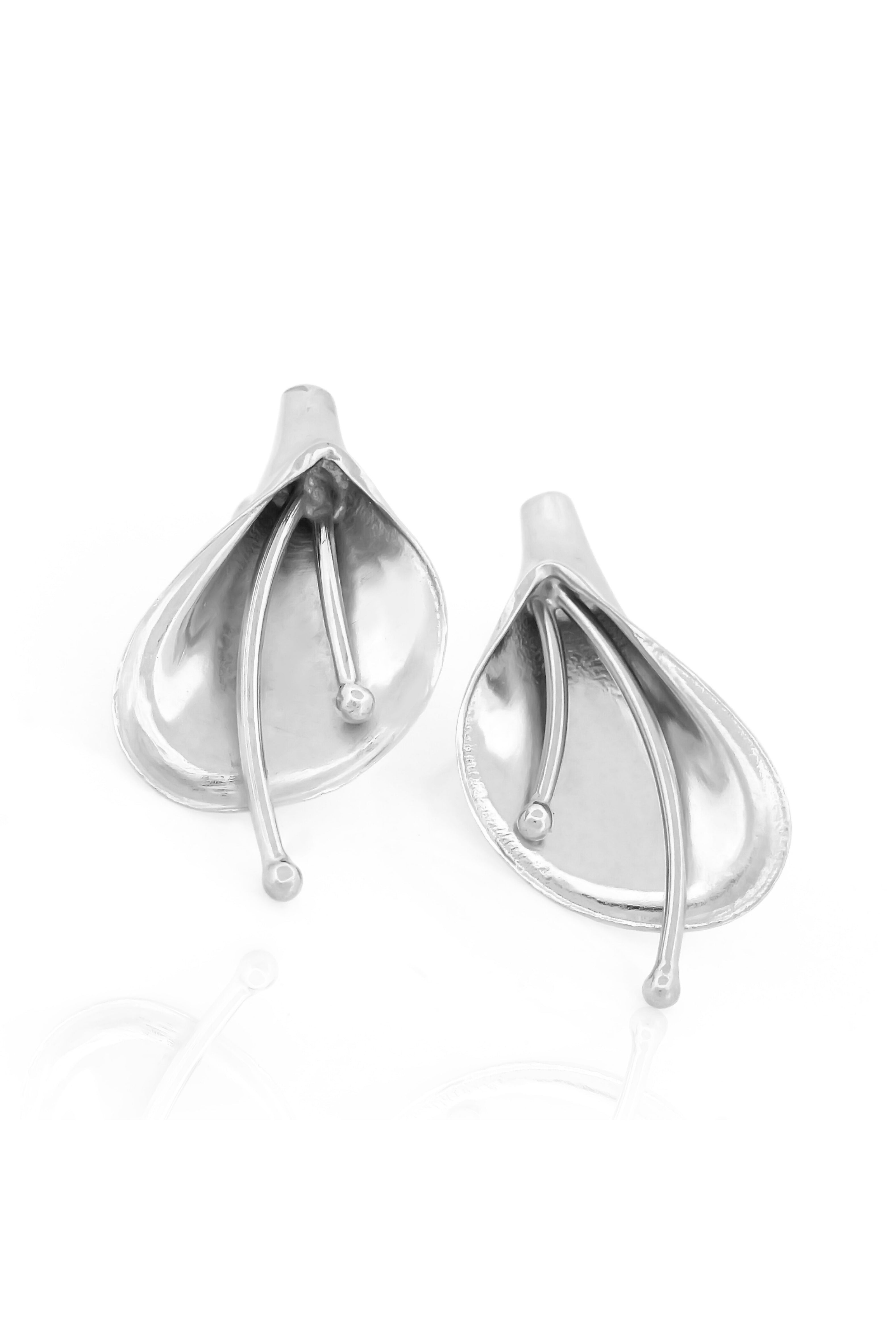 Calla Lily Stud Earrings